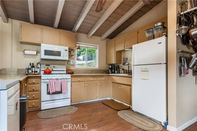 Wrightwood, CA 92397,1145 Rivera Drive