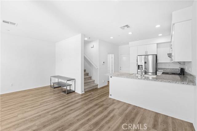 Temple City, CA 91780,5657 Mcculloch Avenue #102