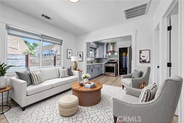Los Angeles, CA 90065,210 Amabel Street