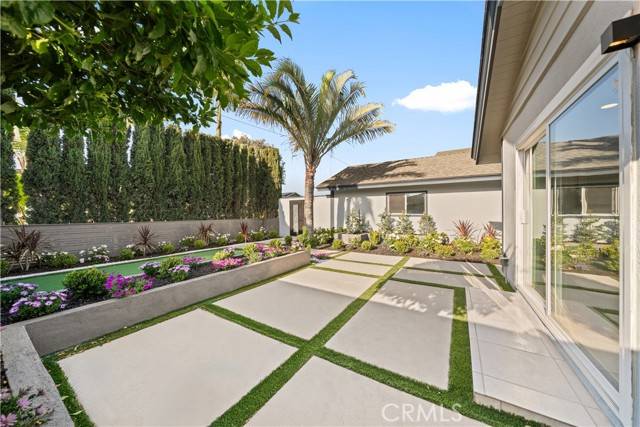 Costa Mesa, CA 92626,553 Sturgeon Drive