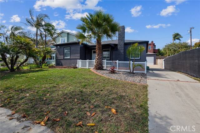 Redondo Beach, CA 90277,703 Avenue D