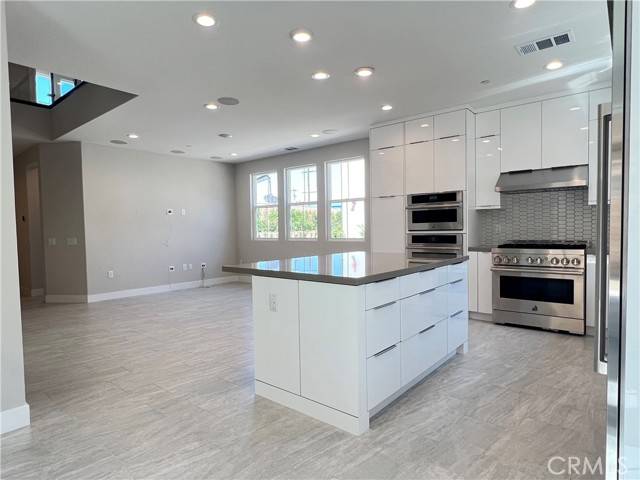 Placentia, CA 92870,579 Patten Avenue