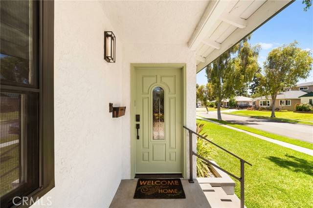 Lakewood, CA 90713,6019 Greentop Street