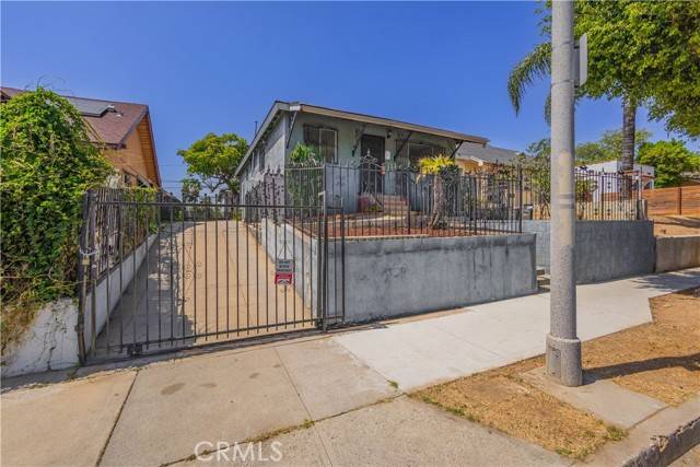 Los Angeles, CA 90065,2653 Alice Street