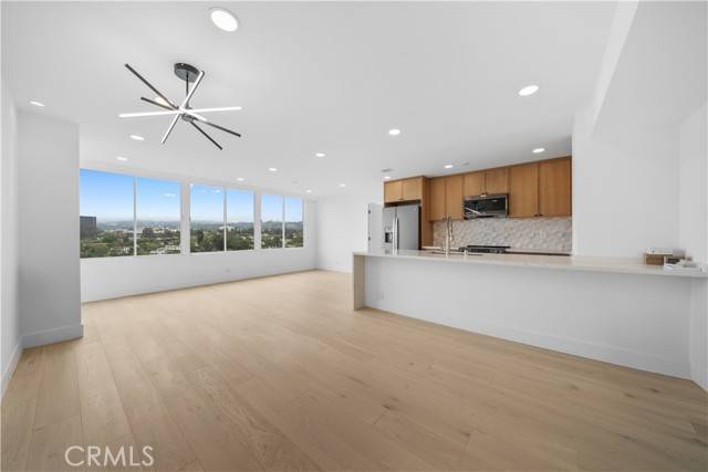 Los Angeles, CA 90024,10501 Wilshire Boulevard #1512