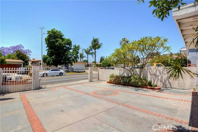 La Puente, CA 91744,16395 Bamboo Street