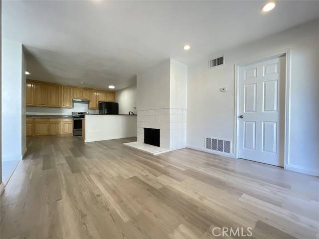 Diamond Bar, CA 91765,23647 Golden Springs Drive #10G