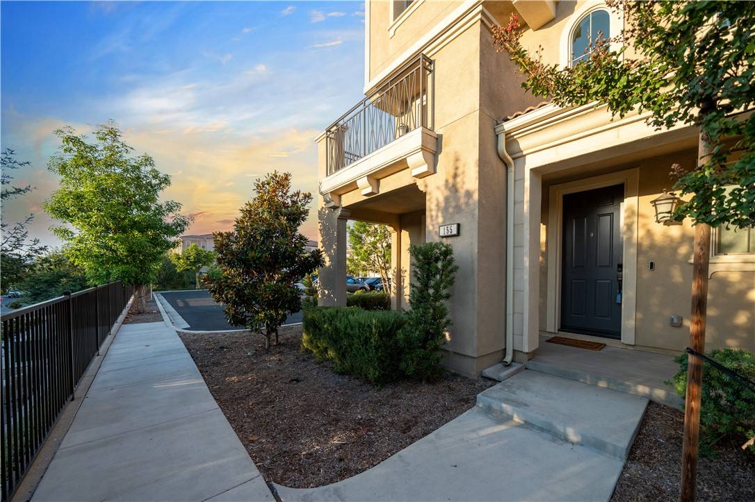 Lake Forest, CA 92610,155 Alder Ridge