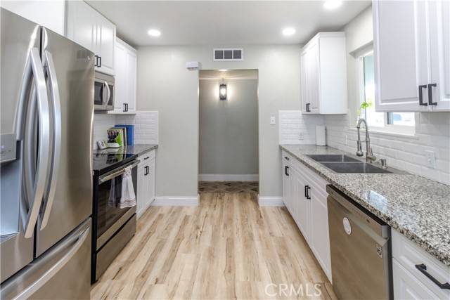 Clovis, CA 93612,42 W Rall Avenue