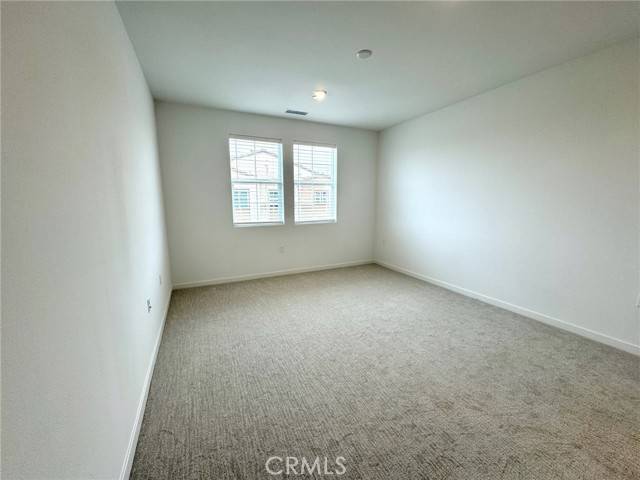 Eastvale, CA 92880,6138 victoria way #108