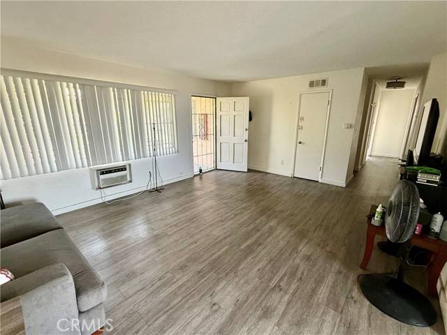 Pacoima, CA 91331,12287 Osborne Street #12
