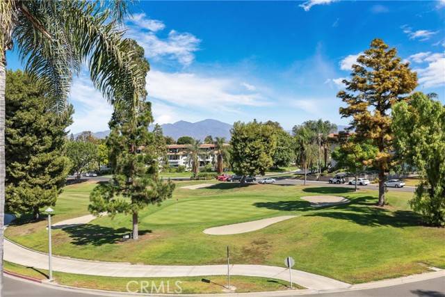 Laguna Woods, CA 92637,2386 Via Mariposa #2B