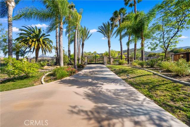 Corona, CA 92881,423 Cleveland Way