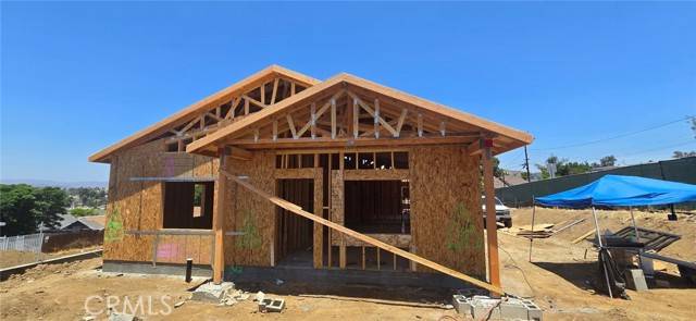 Lake Elsinore, CA 92530,237 E Prospect Street