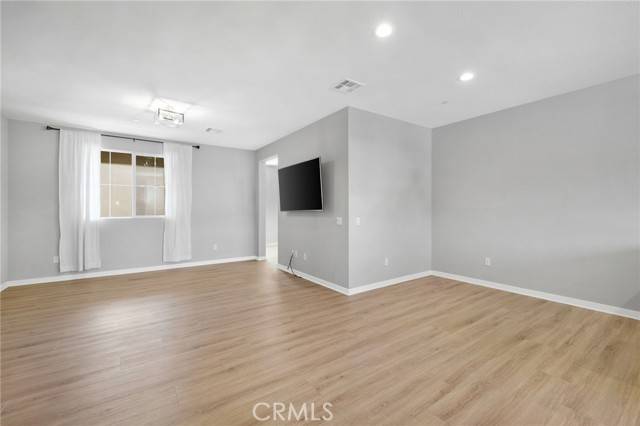 Claremont, CA 91711,1016 W Baseline Road