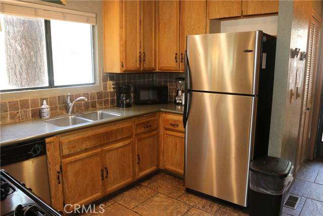 Big Bear Lake, CA 92315,42515 Alta Vista Avenue