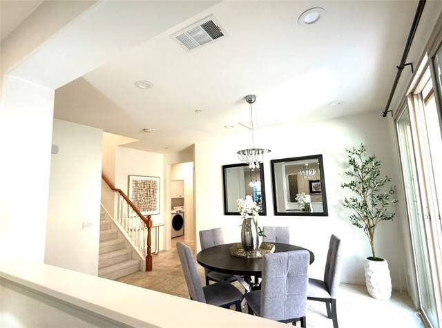 Irvine, CA 92620,37 Roycroft