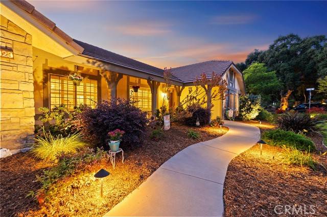 Glendora, CA 91741,323 N Hacienda Avenue