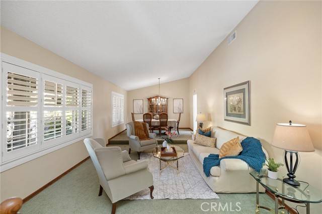 Glendora, CA 91741,323 N Hacienda Avenue