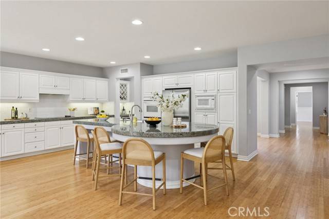 Irvine, CA 92602,10 Flora Springs