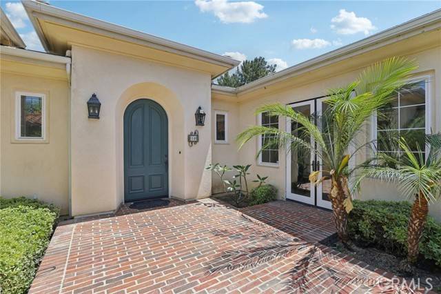 Irvine, CA 92602,10 Flora Springs