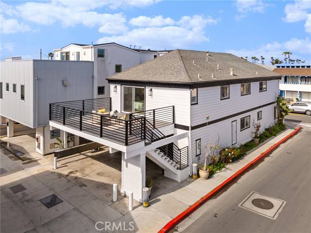 Newport Beach, CA 92663,212 Orange Street