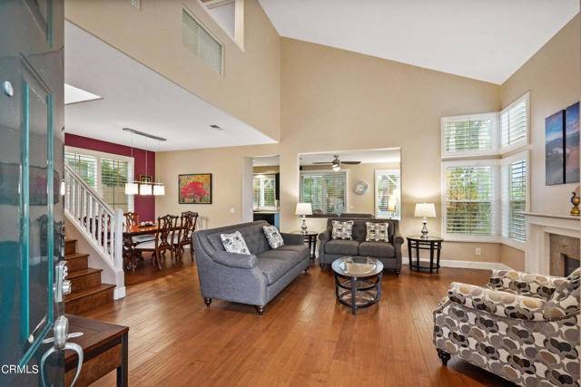 Thousand Oaks, CA 91362,3102 Foxtail Court