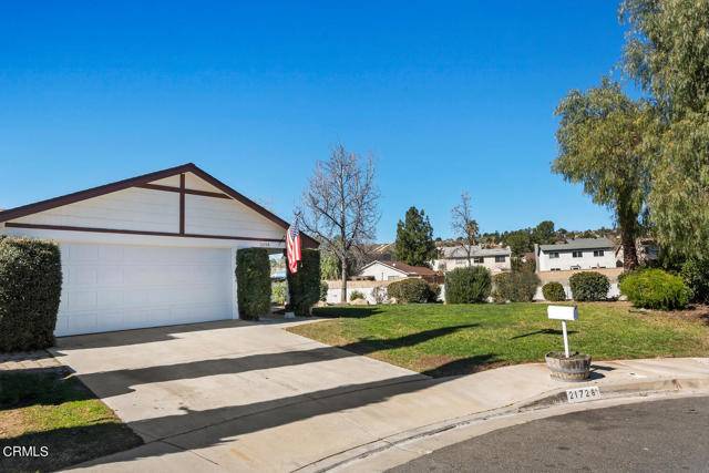 Santa Clarita, CA 91350,21728 Greensleeves Court