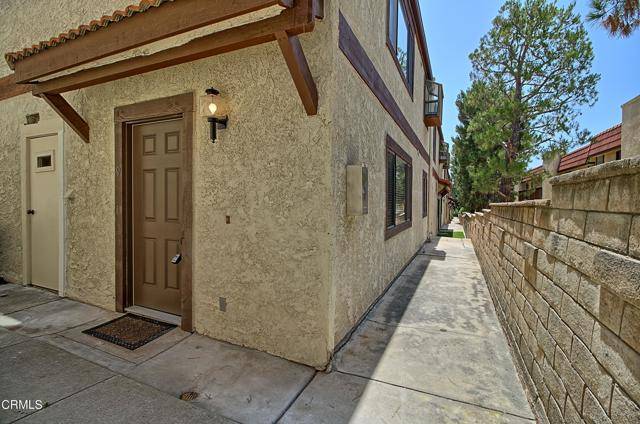 Agoura Hills, CA 91301,5321 Colodny Drive #9