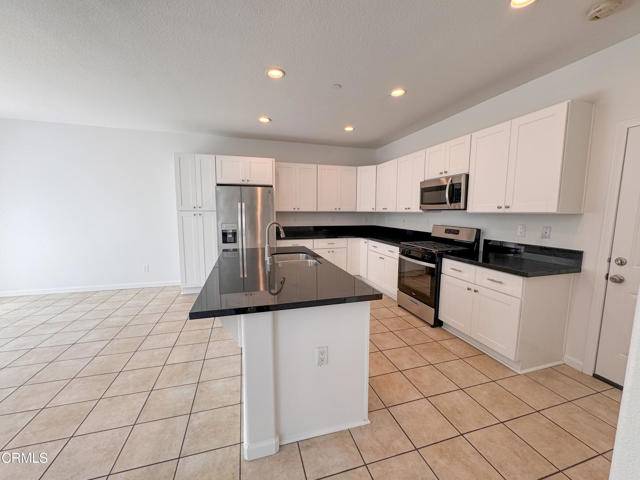 Oxnard, CA 93035,565 Southampton Place