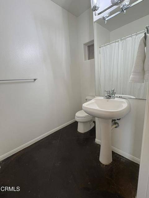 Ventura, CA 93001,436 Poli Street #204