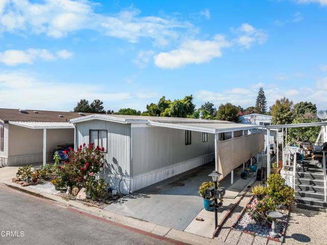 Camarillo, CA 93012,60 Via Sintra #60