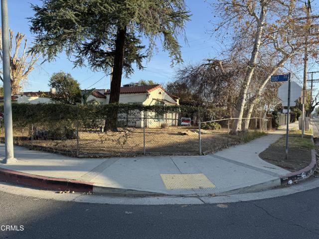 Van Nuys, CA 91406,6960 VALJEAN Avenue