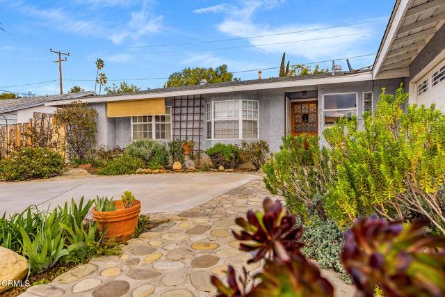 Oak View, CA 93022,40 Almond Avenue