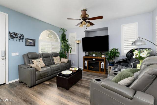 Oxnard, CA 93036,714 Nile River Drive