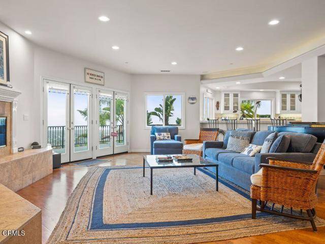 Ventura, CA 93001,307 Artemesia Avenue
