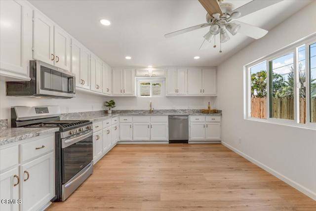 Port Hueneme, CA 93041,129 E B Street