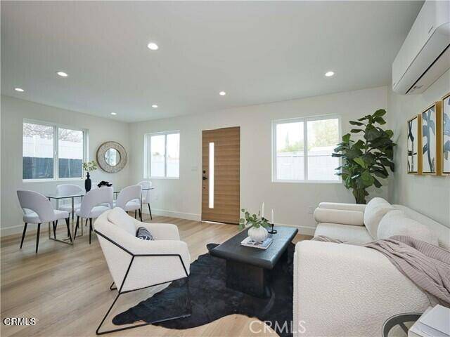 West Hills, CA 91307,7219 Fallbrook Avenue