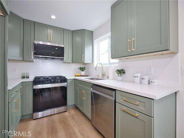 West Hills, CA 91307,7219 Fallbrook Avenue