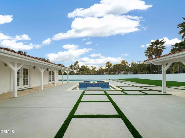 Ojai, CA 93023,1210 S La Luna Avenue