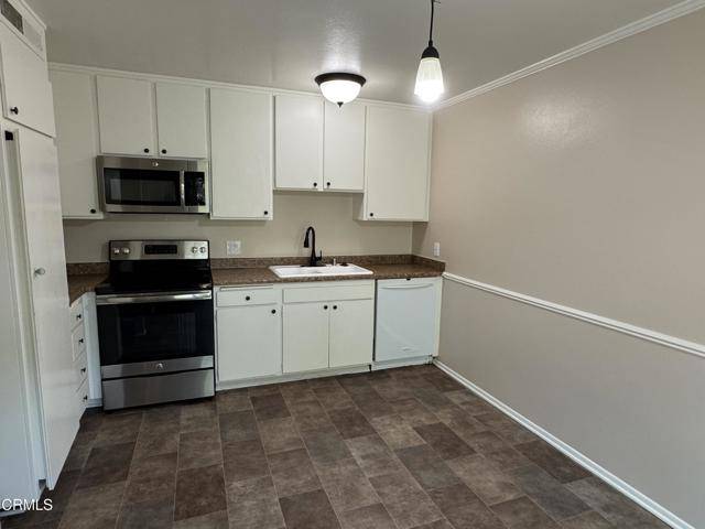 Thousand Oaks, CA 91362,1797 E Avenida De Las Flores