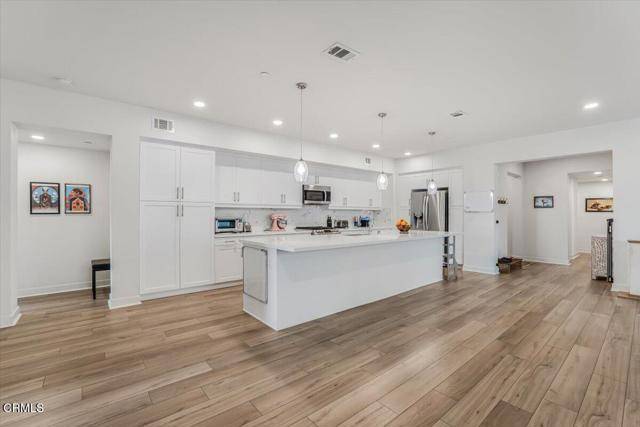 Oxnard, CA 93036,2830 Wagon Wheel Road #304
