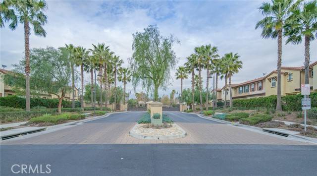 Ontario, CA 91764,3002 E Via Corvina