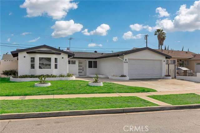 Buena Park, CA 90620,8584 Hemlock Way