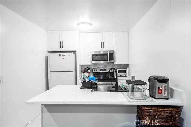 Highland Park, CA 90042,5850 Benner Street #203