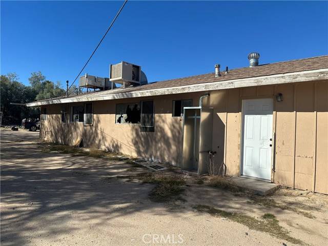 Newberry Springs, CA 92365,34582 Hereford Road