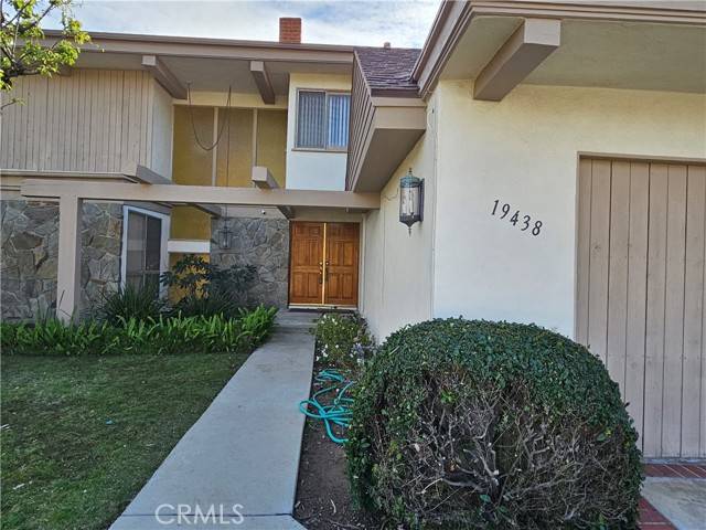 Porter Ranch, CA 91326,19438 Pine Valley Avenue