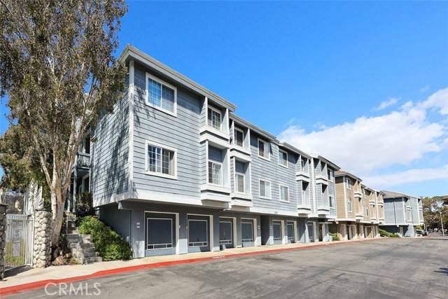 Huntington Beach, CA 92646,20191 Sealpoint Lane #103