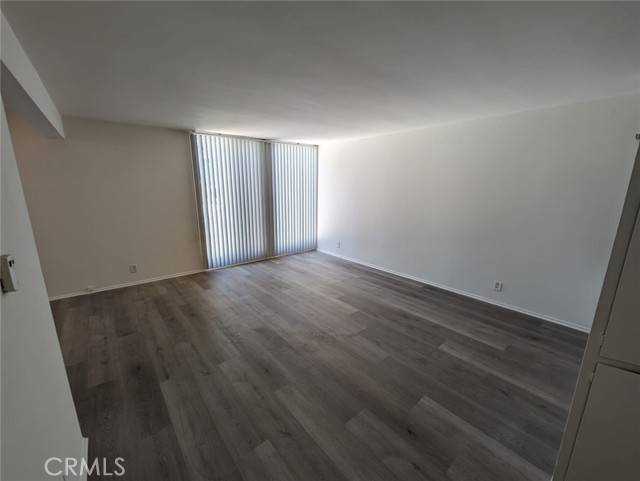 Glendale, CA 91207,943 N Louise Street #2