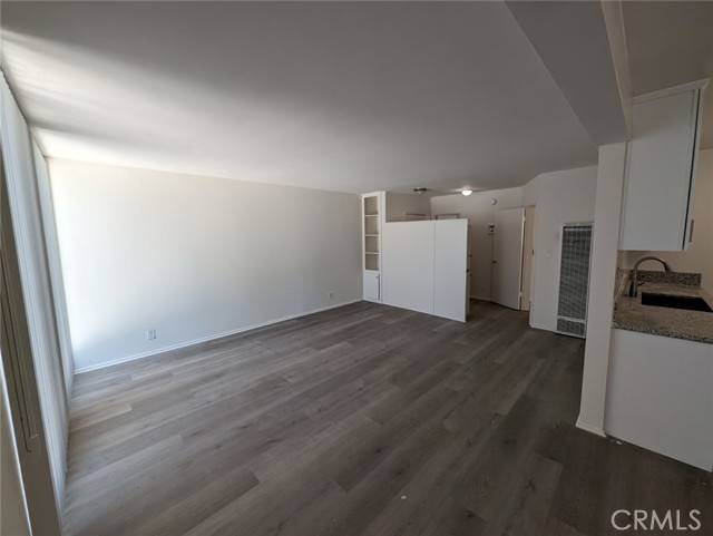 Glendale, CA 91207,943 N Louise Street #2